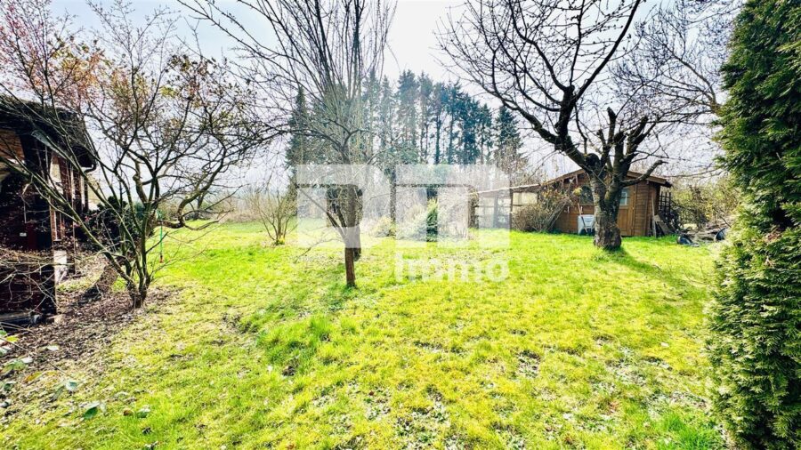 Natur pur - Einfamilienhaus am Ortsrand mit großem Grundstück, Carport und Terrasse - Großer Gartenbereich / 2x Gartenhaus